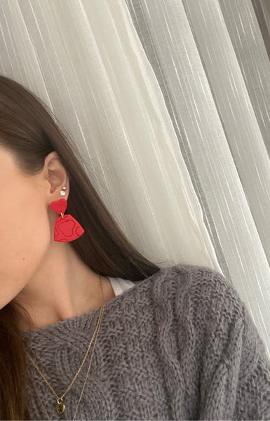 The Marlow - red hearts